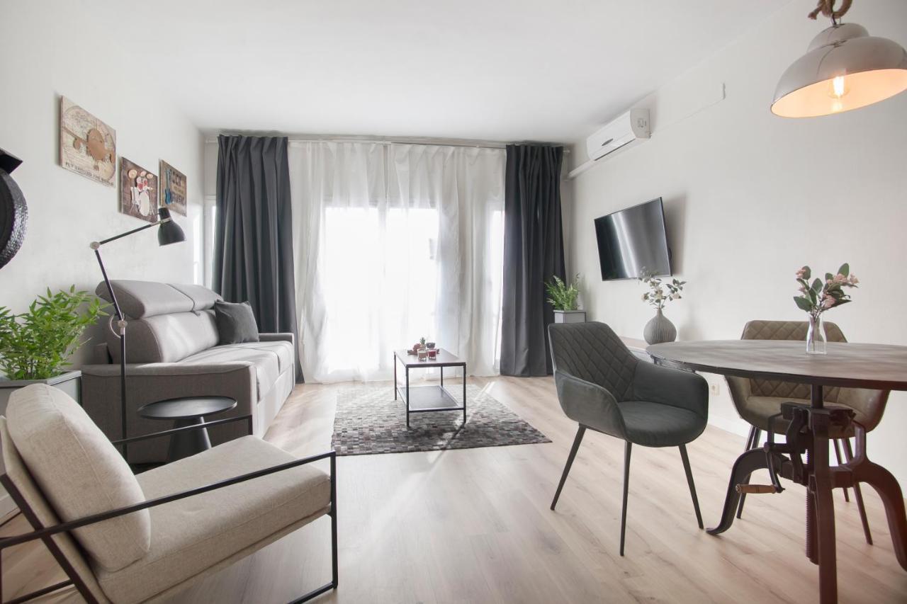 Tendency Apartments 8 Barcelona Exterior photo